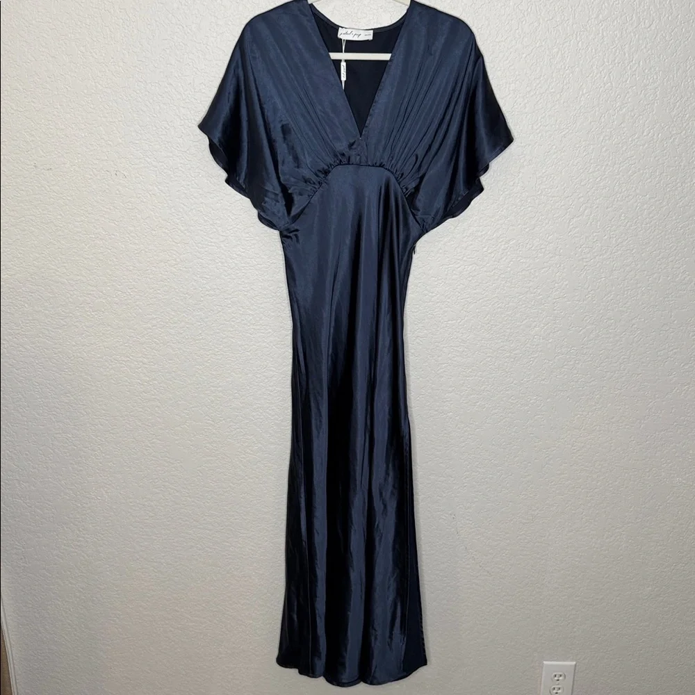 NWT Petal & Pup Ricki Maxi Dress Size Medium Navy Silky Butterfly Sleeve Wedding - Picture 3 of 12